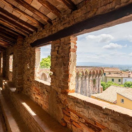 La Casina Di Elisa Villa Montecarlo Bagian luar foto
