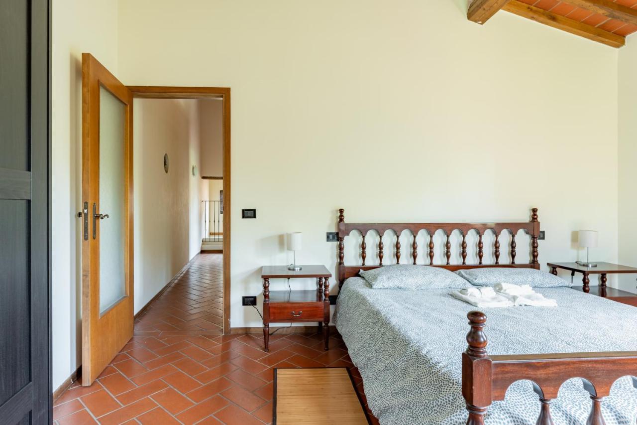 La Casina Di Elisa Villa Montecarlo Bagian luar foto
