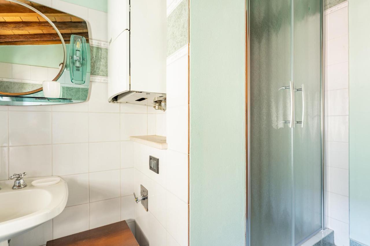 La Casina Di Elisa Villa Montecarlo Bagian luar foto
