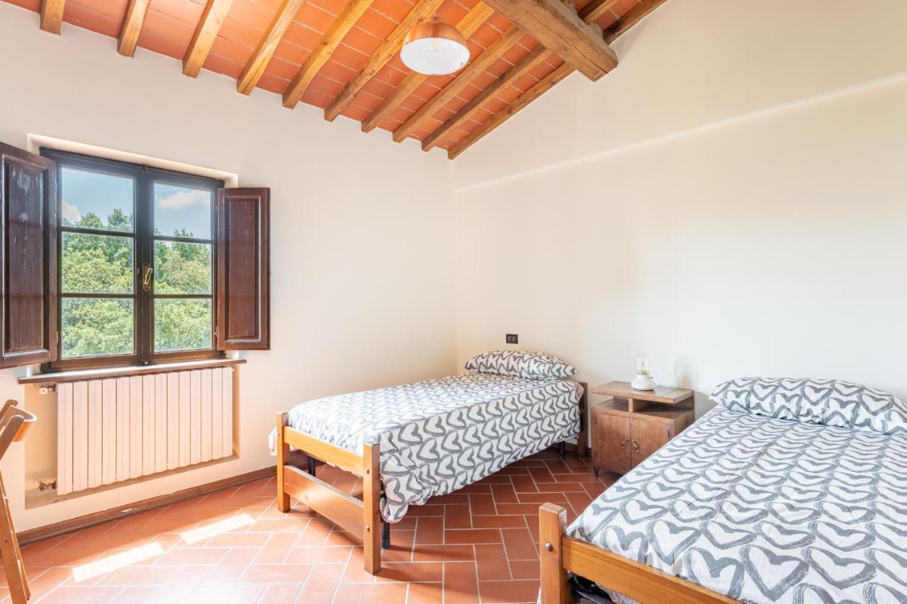 La Casina Di Elisa Villa Montecarlo Bagian luar foto
