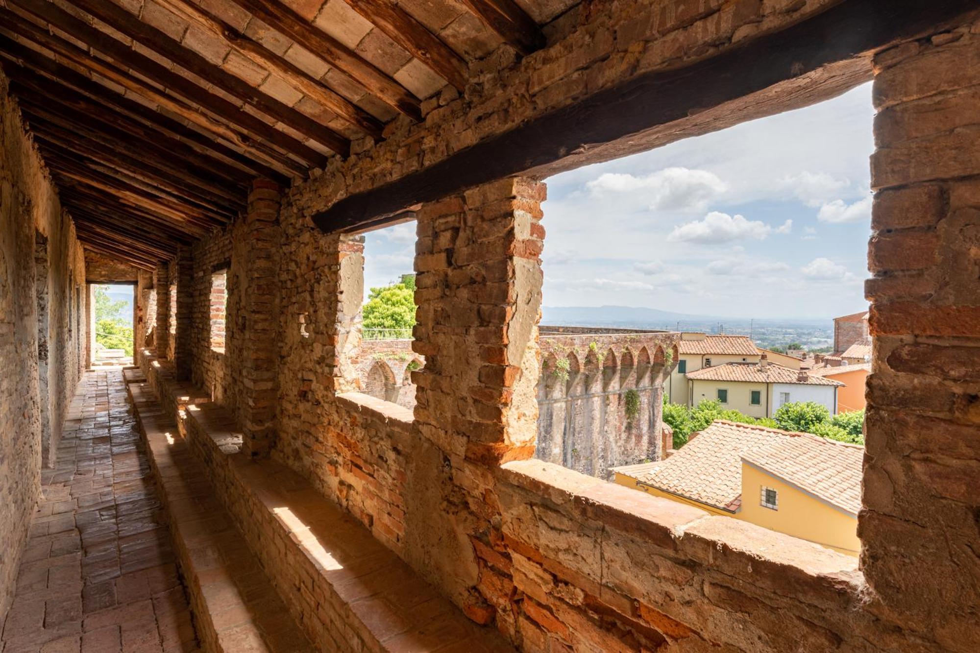 La Casina Di Elisa Villa Montecarlo Bagian luar foto